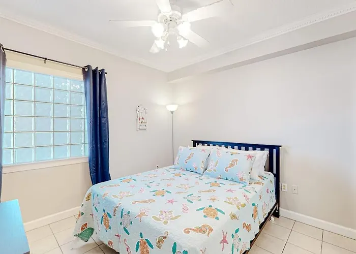 Sunset Pointe 303 *
