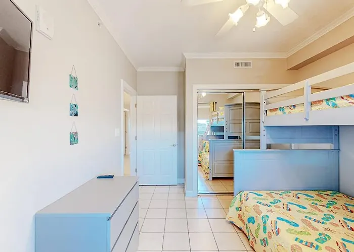 Sunset Pointe 303